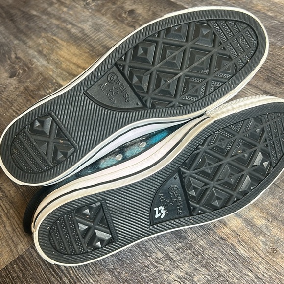 Unisex Converse Chuck Taylor All Star High plaid
Women’s 9.5 men’s 7.5 - Picture 10 of 12